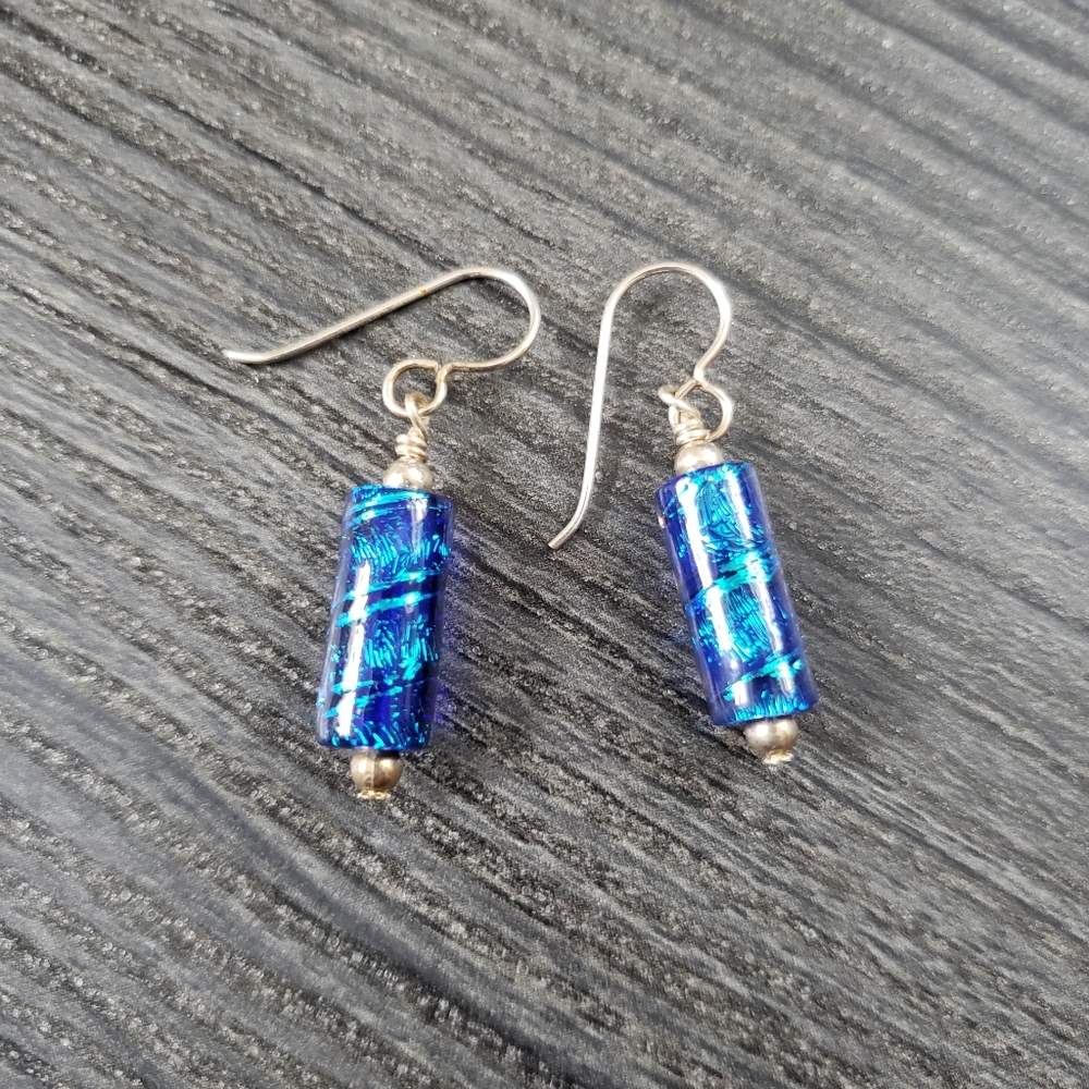 🌴 Blue glass bead earrings